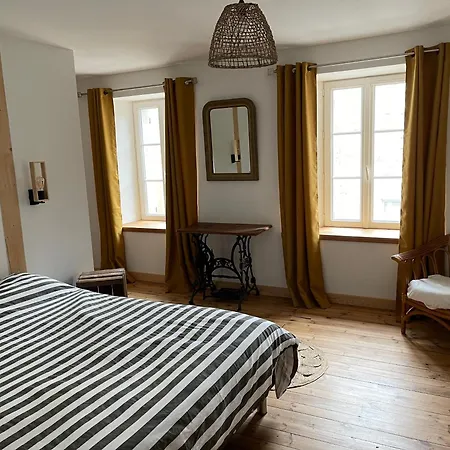 Maison De Village Dom wakacyjny Chambon-le-Chateau