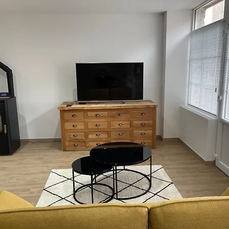 Dom wakacyjny Maison De Village Chambon-le-Chateau